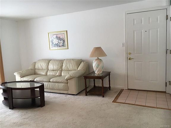 3rd image of 24 Georgian Ln APT B