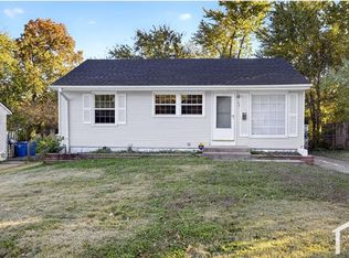 408 Crawford Rd, Saint Louis, MO 63137
