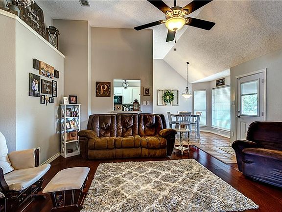 4th image of 131 Posey Lake Dr
