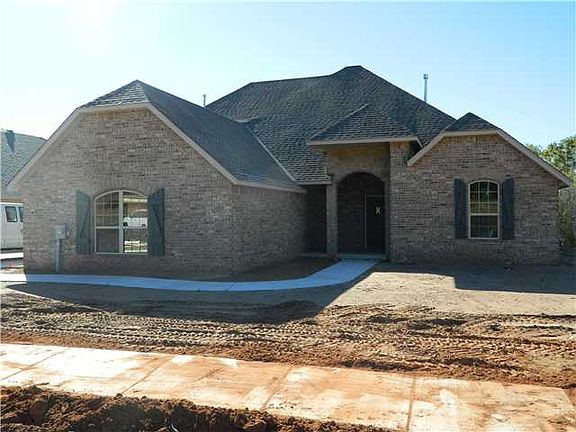 2nd image of 10601 Concord Dr
