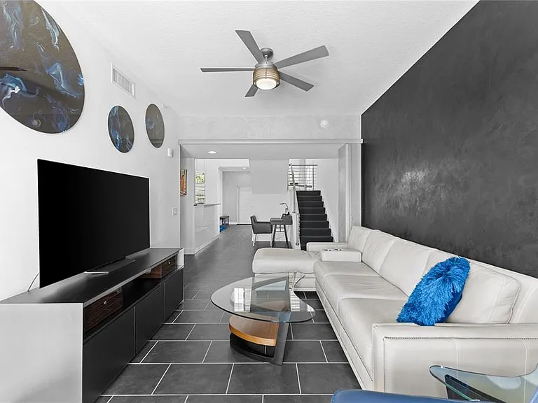 800 N Tamiami Trl #321A — Photo 19