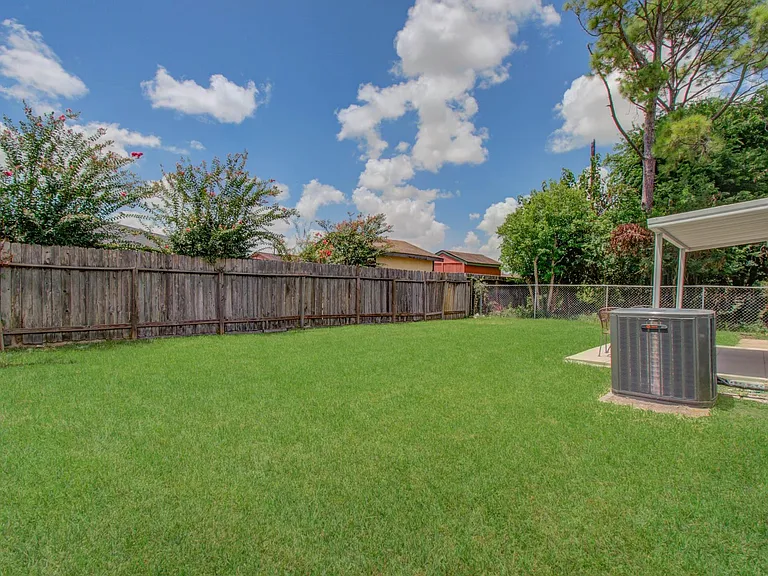 11018 Long Gate Dr — Photo 37