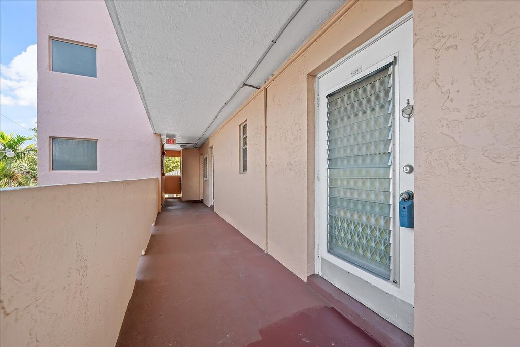 3201 NE 14th Street Causeway #209, photo 2