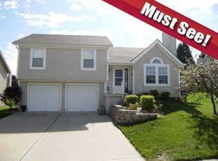 223 NW 113th St, Kansas City, MO 64155