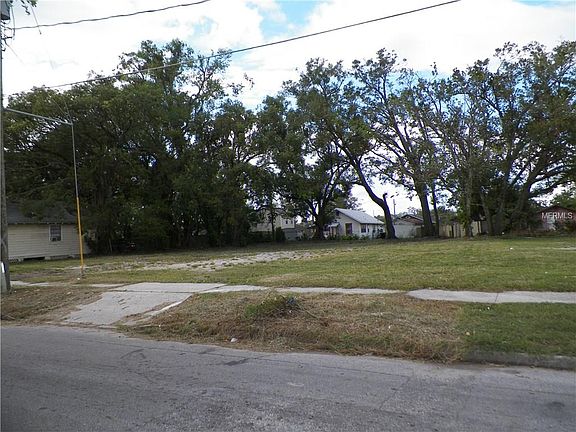 3rd image of 817 W Livingston St