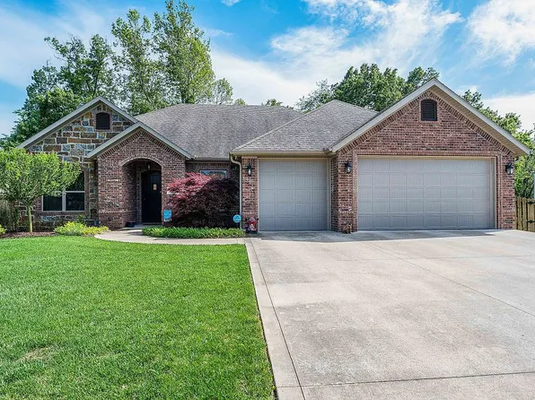 6606 Rugby St, Cave Springs, AR 72718