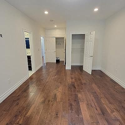 5th image of 320 E 30th St #1