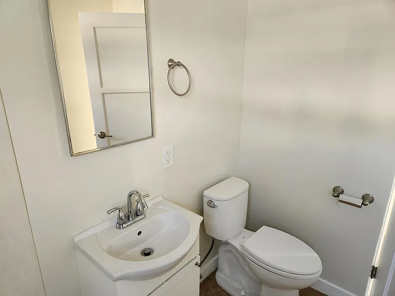 132 Ivy St — Photo 9