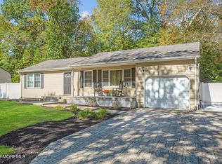 79 Sloop Creek Rd, Bayville, NJ 08721