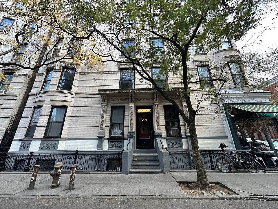 1st image of 285 W 4th St APT 9