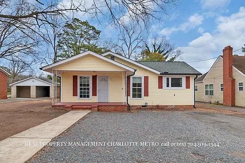 307 Leonard Ave Photo 1