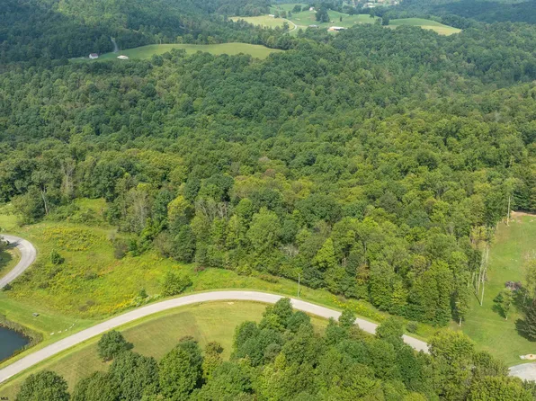17-18 & 19 Poplar Dr, Grafton, WV 26354