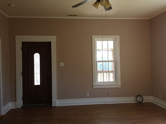 2nd image of 209 N Grant St