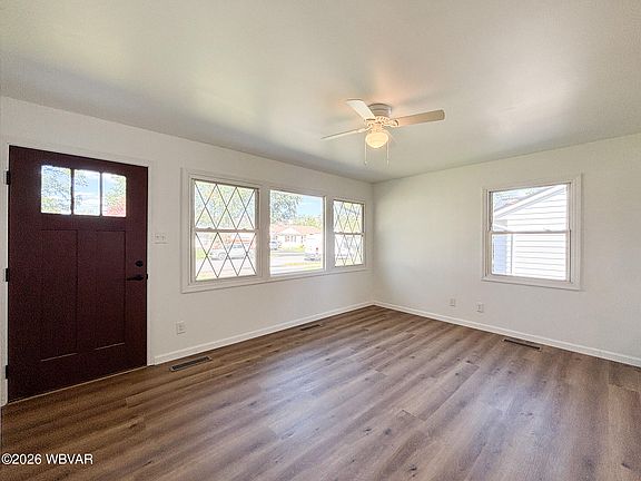 4th image of 2134 Reed St