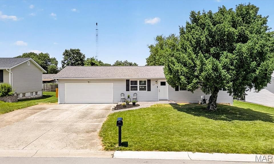 1st image of 3629 Chervil Dr
