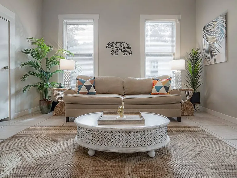 306 W Park Ave #B — Photo 1