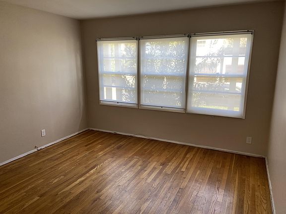 4th image of 2441 Silver Lake Blvd