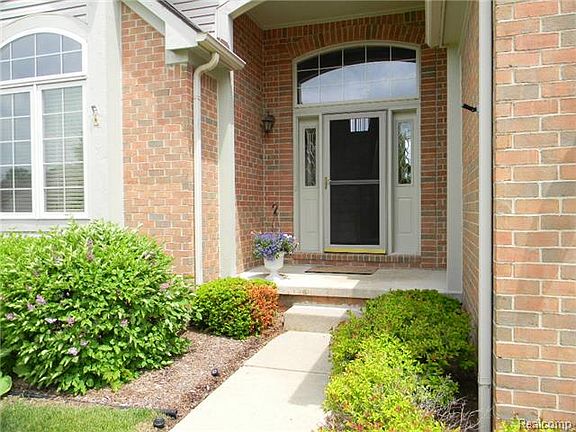 2nd image of 6140 Warwick Dr