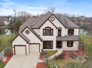 700 Fairfield Ct, Westmont, IL