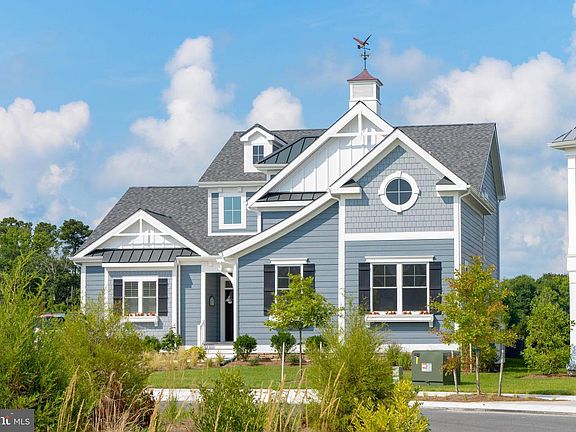 4th image of 1121 Majesty Ln