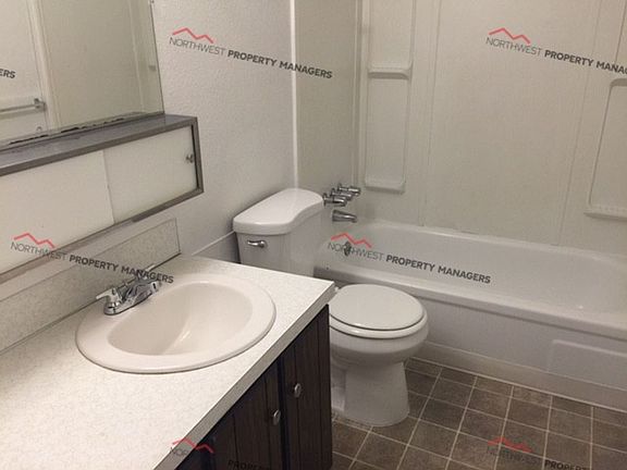 5th image of 1101 Woodland Ave #18