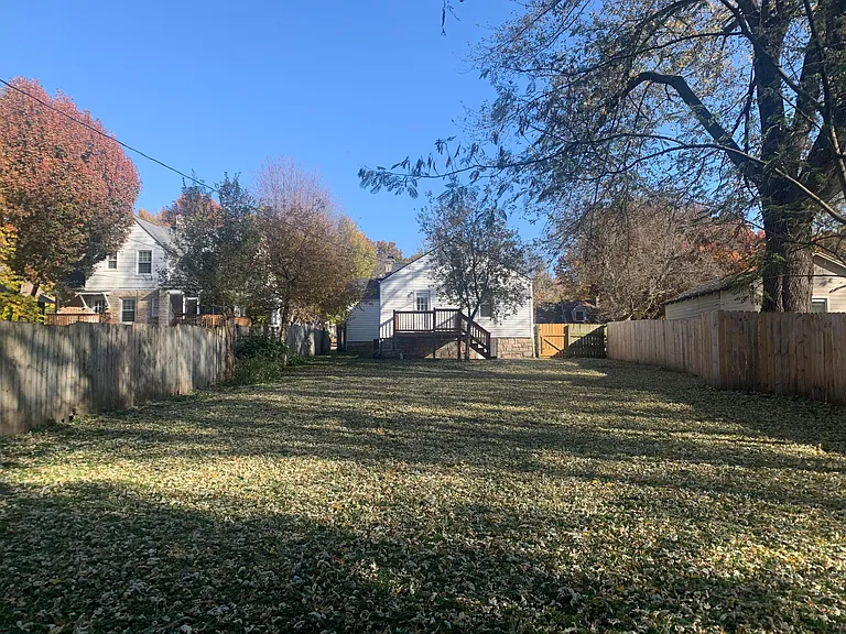 7924 Ward Parkway Plz — Photo 3