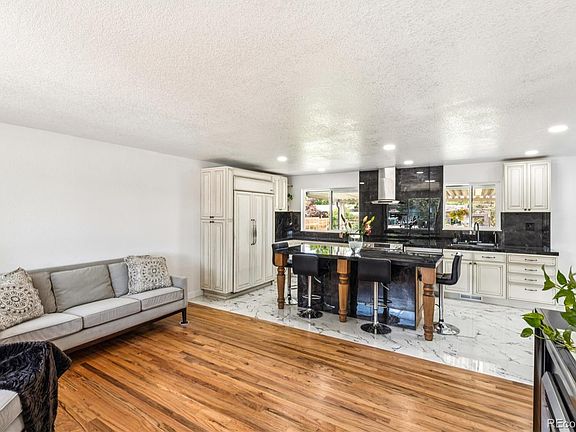 4th image of 2327 E Mineral Avenue