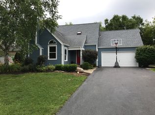 114 Mainsail Dr, Grayslake, IL 60030