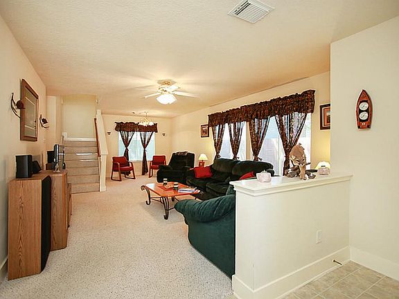 3rd image of 18426 Hollow Oaks Cir