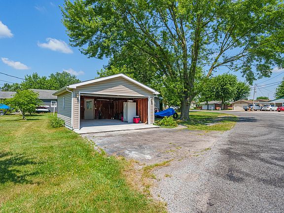 4th image of 11385 Horseshoe Channel Dr