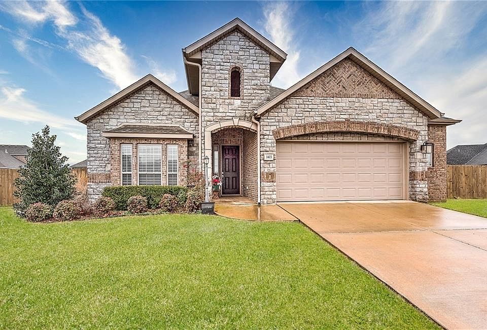1st image of 1403 Crestwood Hills Ln
