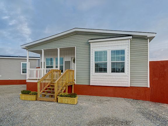 3rd image of 1759 Smokey Park Hwy #1XS1DK