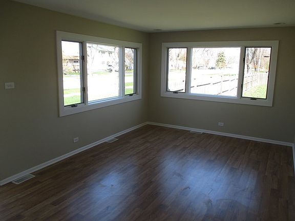 3rd image of 659 N Edgewood Ave