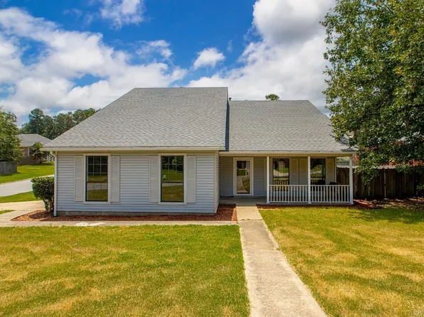 71 Zircon Dr, Maumelle, AR 72113