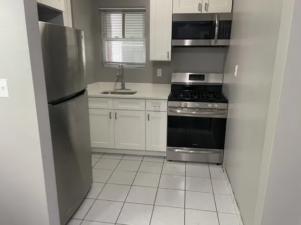 8 Cheever Ct Floor 1, Boston, MA 02128