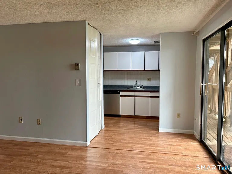 70 Burgundy Hill Ln #70 — Photo 4