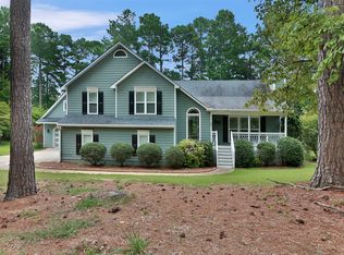 25 Stonehaven Dr, Newnan, GA 30265
