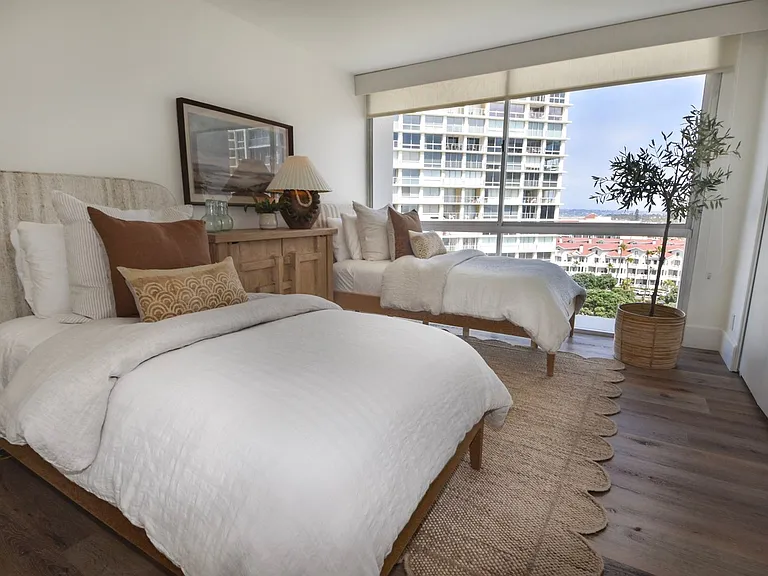 1730 Avenida Del Mundo #804 — Photo 17