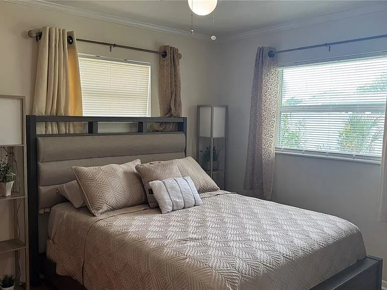 9652 Commodore Dr — Photo 9