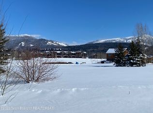 19 Winger Cir, Victor, ID 83455