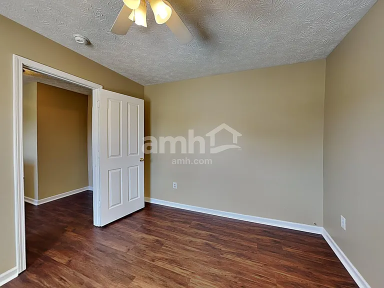 12700 Hearthstone Dr — Photo 13