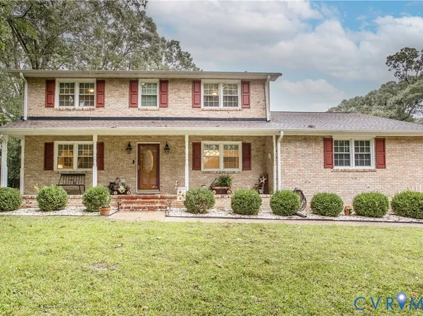 2720 Blithe Dr, Chester, VA 23831