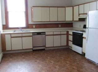 60 Spring St APT 3, Manville, RI 02838