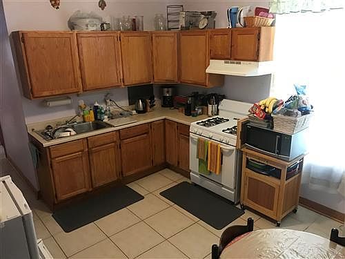 2nd image of 2645 W Augusta Blvd #1