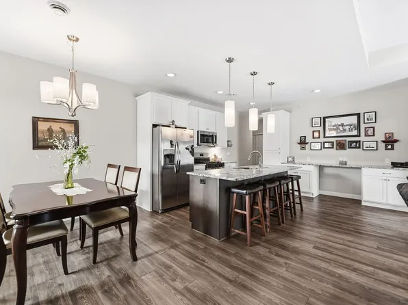 158 Kings Pointe Dr, Delano, MN 55328