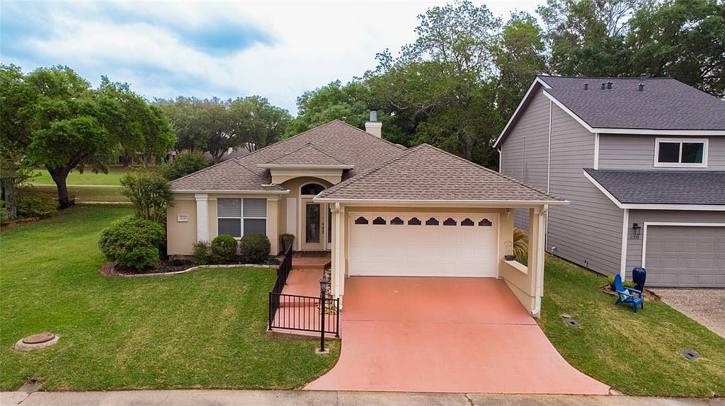 134 Waters Edge, Huntsville, TX 77340 Zillow