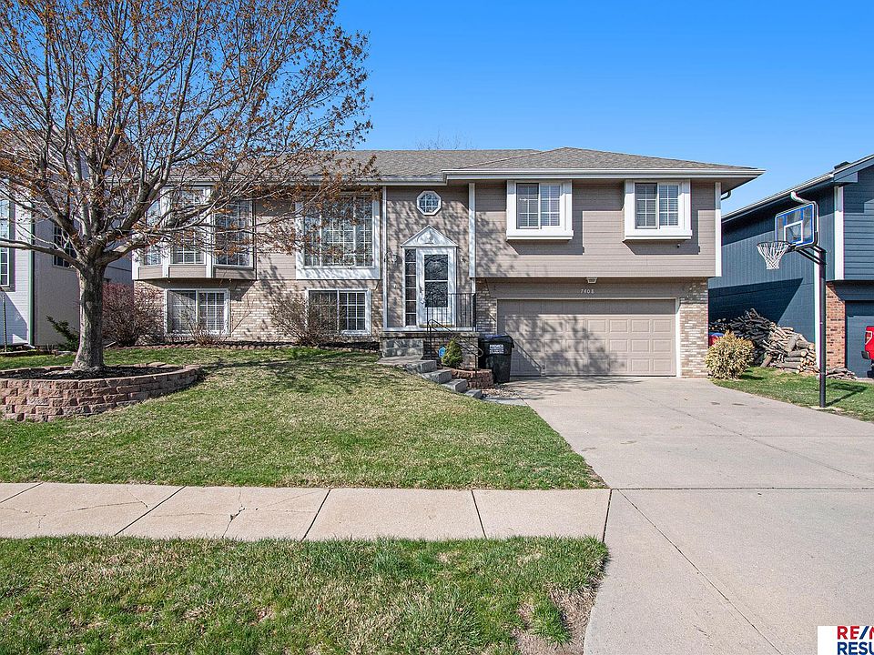 1st image of 7408 S 155th Ave