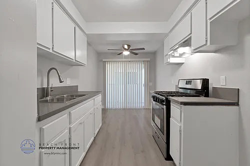 Crestwood Apartments Photo 1