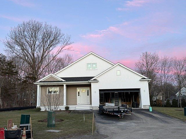 1st image of 20 Coach Rd