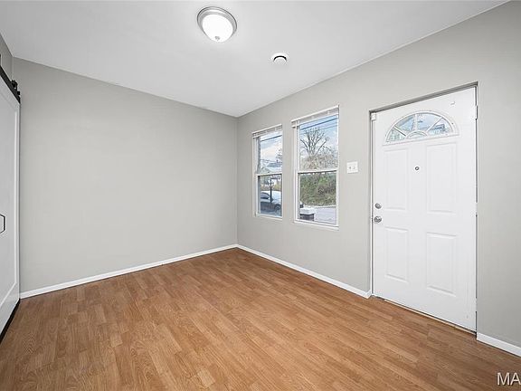 3rd image of 709 Dammert Ave